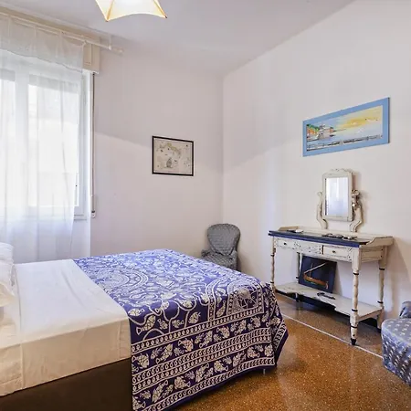 Apartment Vespucci Blue By Wonderful Italy